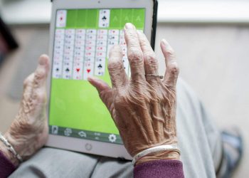 New Law Restricts Access to the Internet for Senior Citizens 65 and Older by 2021