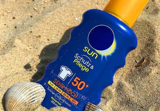 Things Getting Serious Up & Down East Coast as Sunburn Chances at all time high for Meteorologists Covering Hurricane Dorian